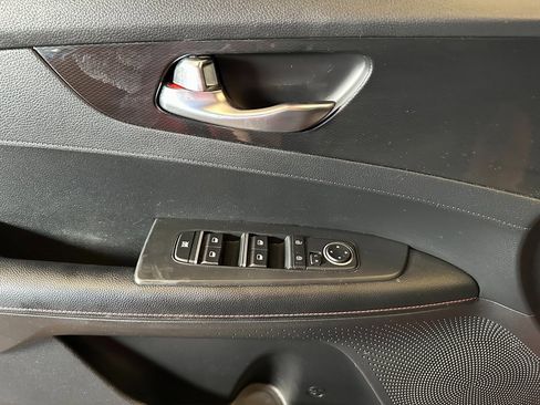 Used 2021 Kia Forte GT image 19