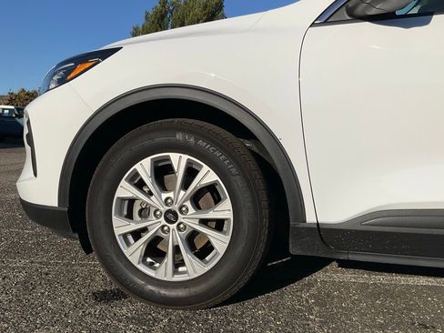 Used 2024 Ford Escape Active w/ Tech Pack #2 image 10