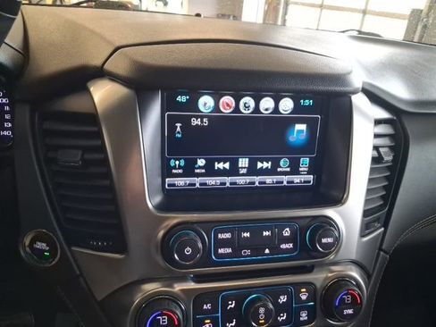 Used 2019 Chevrolet Tahoe LT image 16