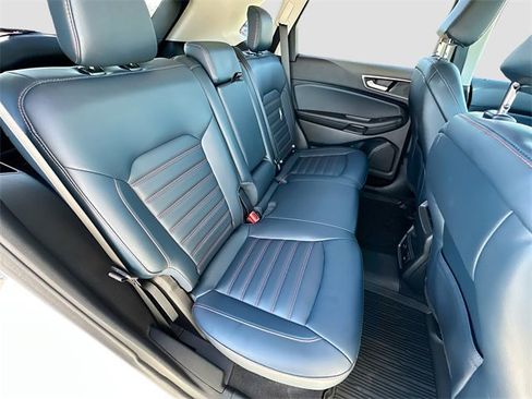 Used 2024 Ford Edge SEL w/ Sport Appearance Package image 25