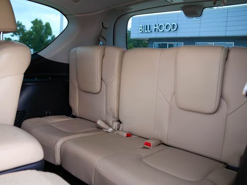 Used 2019 Nissan Armada Platinum w/ Captain's Chairs Package RWD image 11