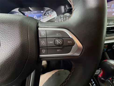 Used 2022 Jeep Compass Limited AWD/4WD image 40