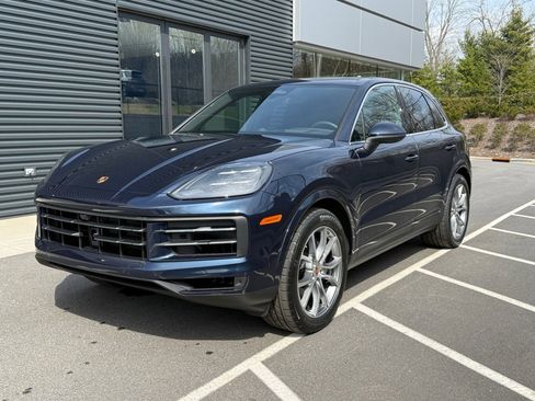 New 2026 Porsche Cayenne image 1