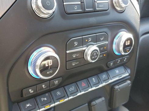 Certified 2021 GMC Sierra 1500 Denali w/ Technology Package image 34