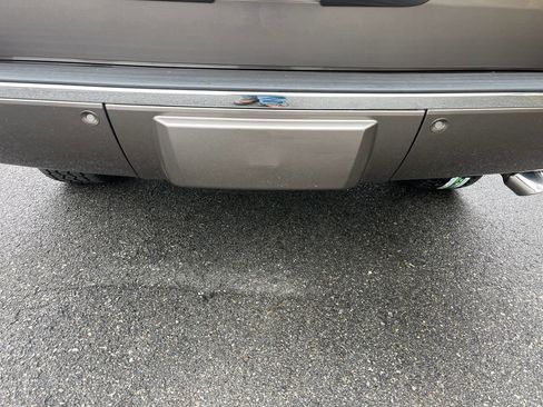 Used 2013 Chevrolet Tahoe LTZ image 10