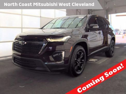 Used 2023 Chevrolet Traverse LT FWD image 1