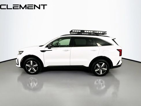 Used 2022 Kia Sorento S FWD image 6