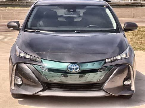 Used 2020 Toyota Prius Prime Limited image 7