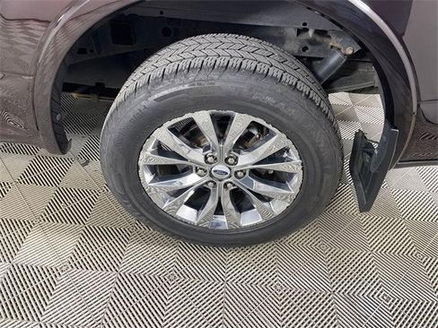 Certified 2019 Ford F150 XLT w/ Equipment Group 302A Luxury image 20