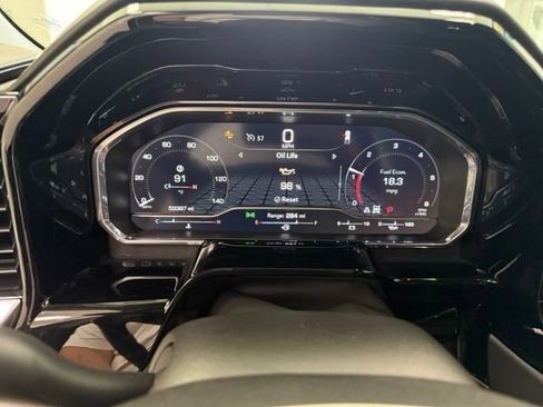 Used 2022 GMC Sierra 1500 SLT w/ SLT Convenience Package AWD/4WD image 19