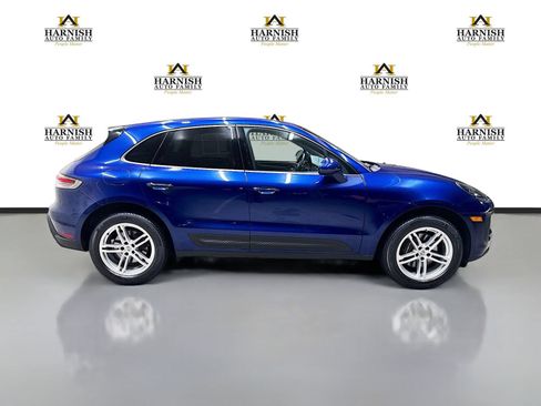 Used 2024 Porsche Macan AWD/4WD image 4