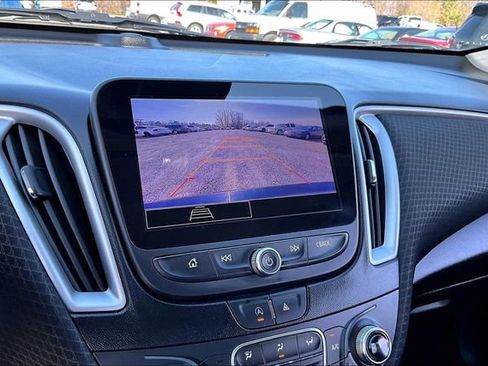 Used 2023 Chevrolet Malibu LT image 14