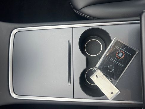 Used 2022 Tesla Model 3 Long Range image 31