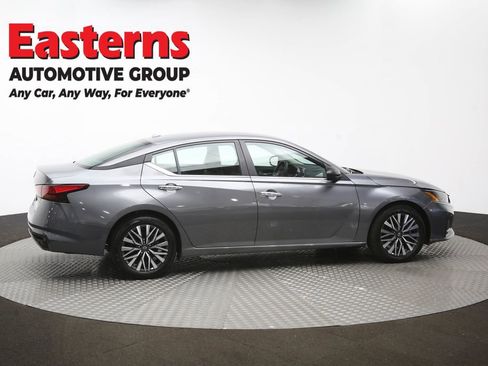 Used 2025 Nissan Altima 2.5 SV image 45