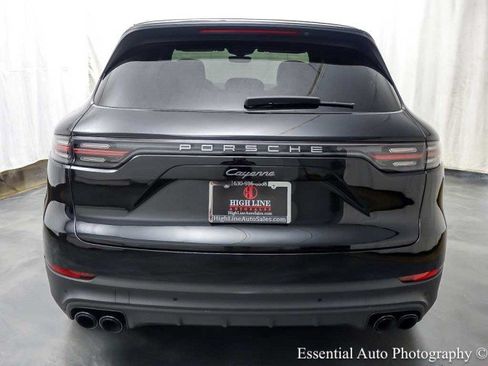 Used 2023 Porsche Cayenne Platinum Edition AWD/4WD image 7