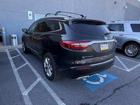 Used 2020 Buick Enclave Avenir w/ Avenir Technology Package image 8