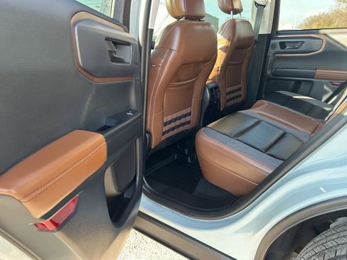 Used 2024 Ford Bronco Sport Outer Banks w/ Tech Package image 29