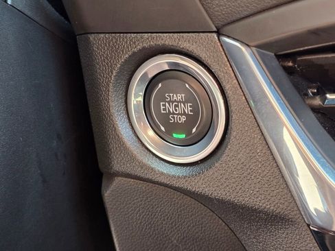 Used 2024 Buick Encore GX Sport Touring image 30