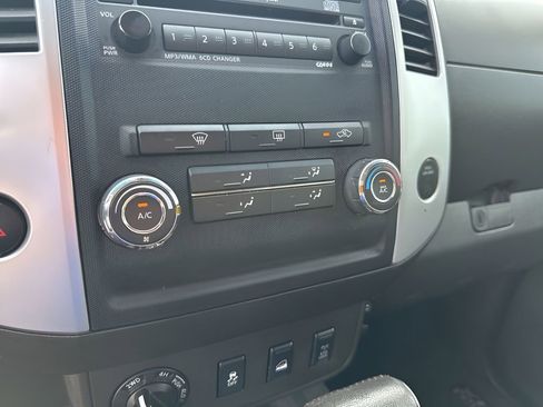 Used 2012 Nissan Xterra PRO-4X w/ Pro-4x Leather Pkg image 34