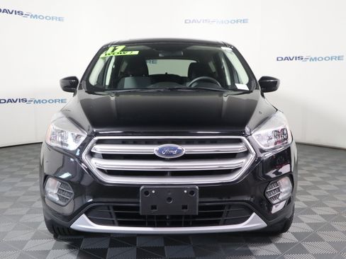 Used 2017 Ford Escape SE w/ SE Cold Weather Package AWD/4WD image 12