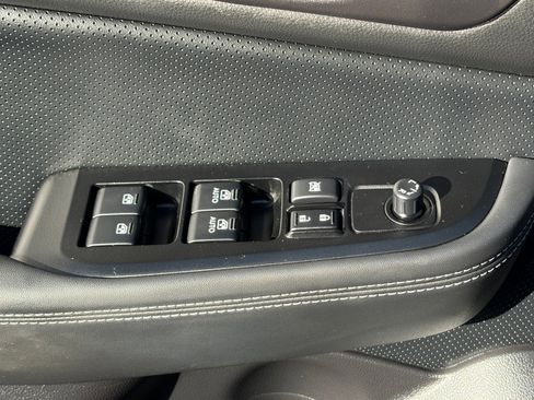 Used 2017 Subaru Outback 2.5i Limited AWD/4WD image 15
