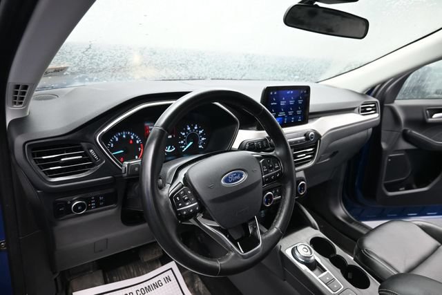 Used 2022 Ford Escape SEL AWD/4WD image 12