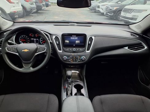 Used 2023 Chevrolet Malibu LT FWD image 3