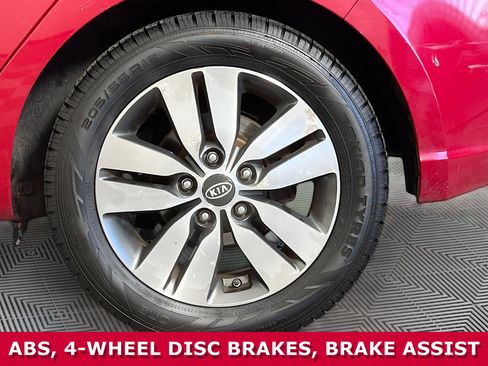 Used 2013 Kia Forte EX image 30