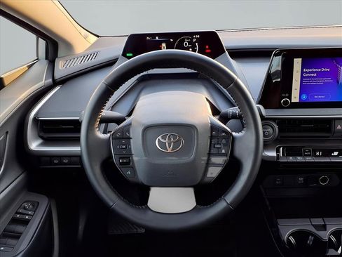 Used 2025 Toyota Prius Limited image 16