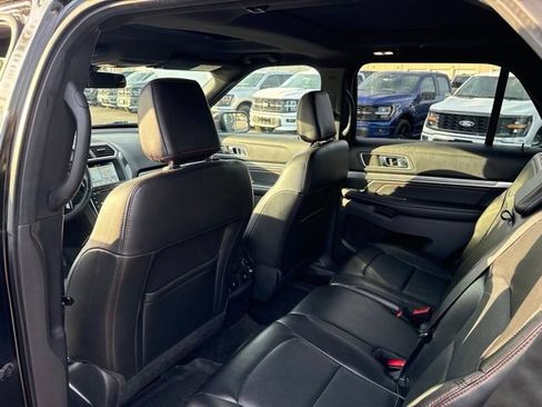 Used 2018 Ford Explorer Sport w/ Equipment Group 401A AWD/4WD image 25