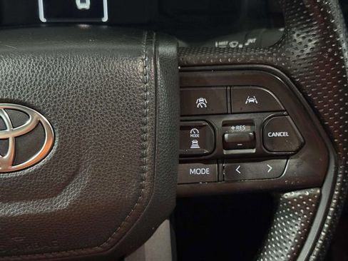 Used 2024 Toyota Tacoma 4x4 Double Cab image 17