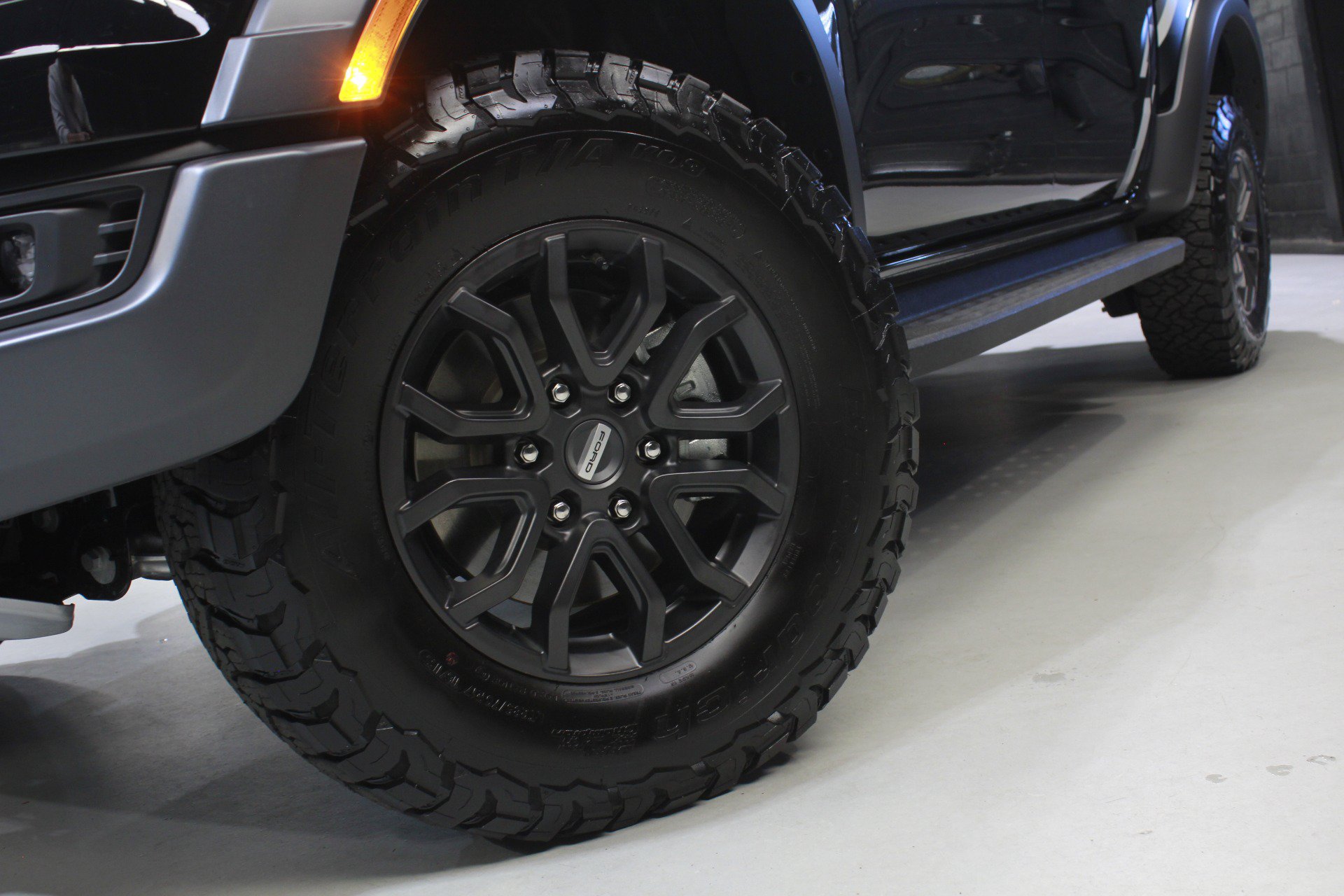 Used 2025 Ford Ranger Raptor AWD/4WD image 27