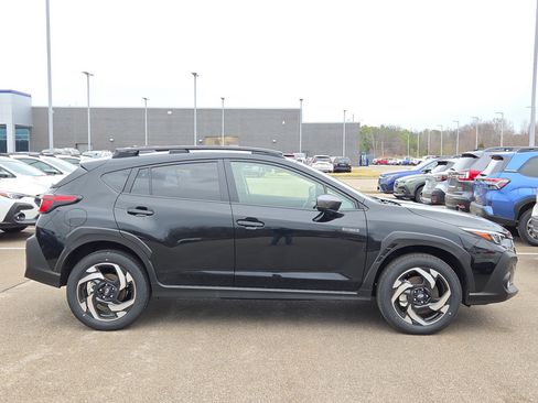New 2026 Subaru Crosstrek 2.5i Limited w/ Crosstrek Mirror Package image 2
