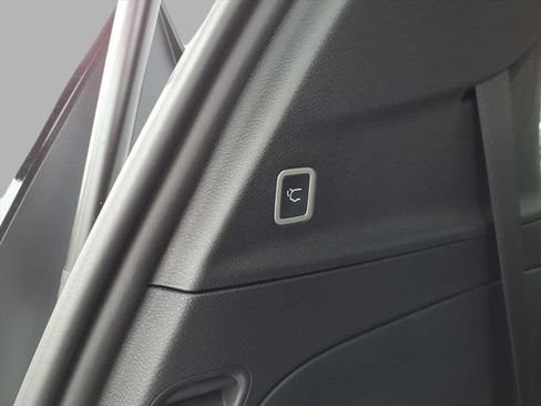 New 2026 Chrysler Pacifica Select image 6