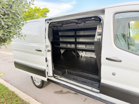 Used 2019 Ford Transit 250 130 Low Roof RWD image 24