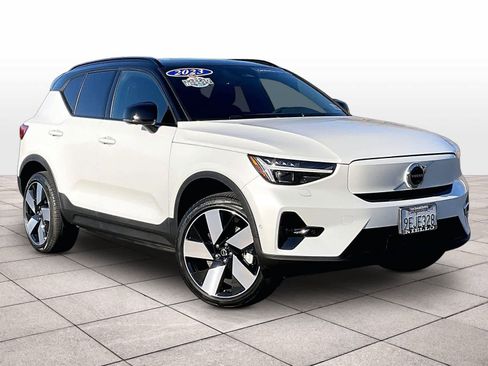 Used 2023 Volvo XC40 Recharge Ultimate w/ Protection Package Premier image 2