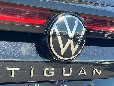 New 2026 Volkswagen Tiguan SE image 28
