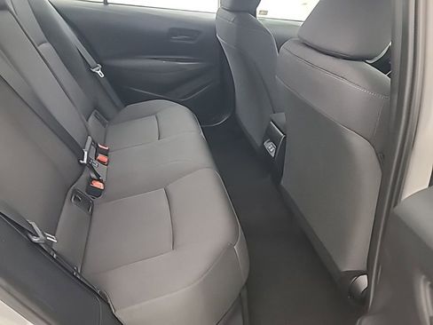 Used 2025 Toyota Corolla LE image 17