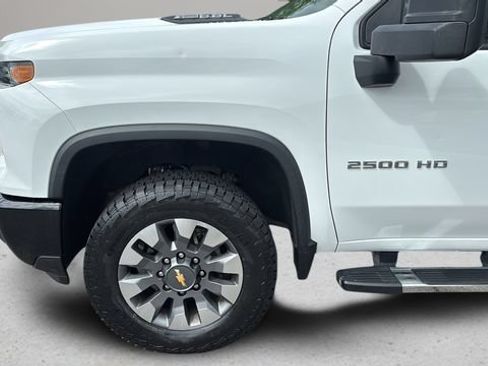 Used 2024 Chevrolet Silverado 2500 Custom w/ Custom Value Package AWD/4WD image 35