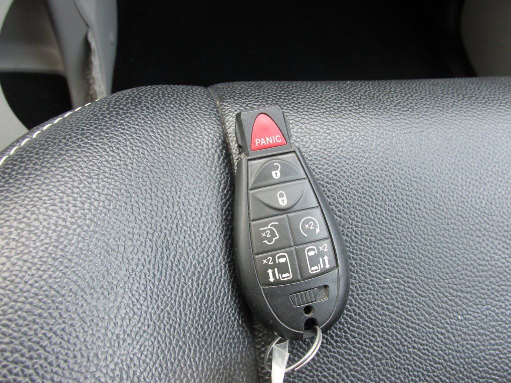 Used 2019 Dodge Grand Caravan SXT FWD image 15