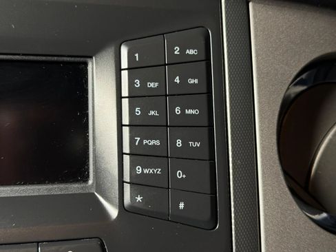 Used 2017 Ford Expedition XLT AWD/4WD image 18