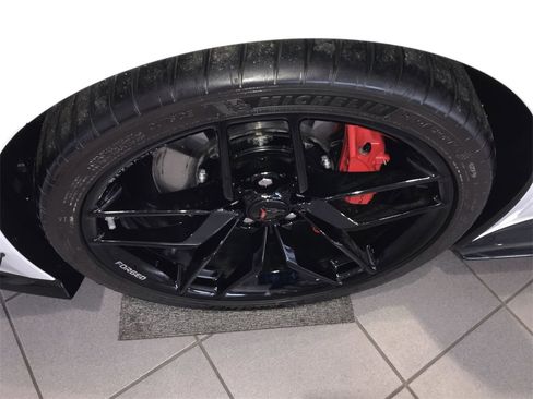 Used 2025 Chevrolet Corvette Z06 image 10