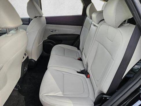 Certified 2025 Hyundai Tucson SEL image 12