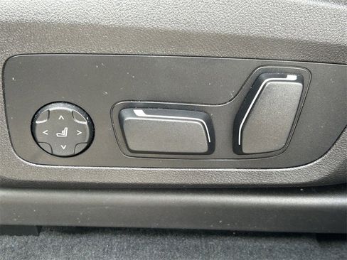 Used 2025 BMW X4 xDrive30i image 28