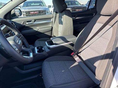 New 2026 GMC Terrain Elevation w/ Black Edition AWD/4WD image 17