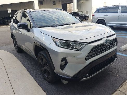 Used 2021 Toyota RAV4 XSE image 8