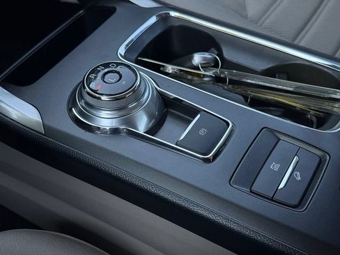 Used 2019 Ford Fusion SE FWD image 42