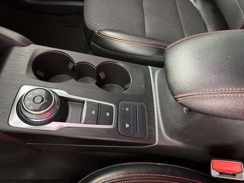 Used 2024 Ford Escape ST-Line image 34