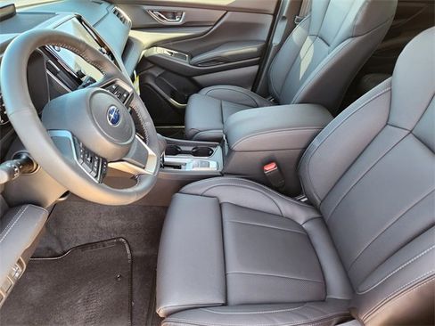 New 2025 Subaru Ascent Limited image 9