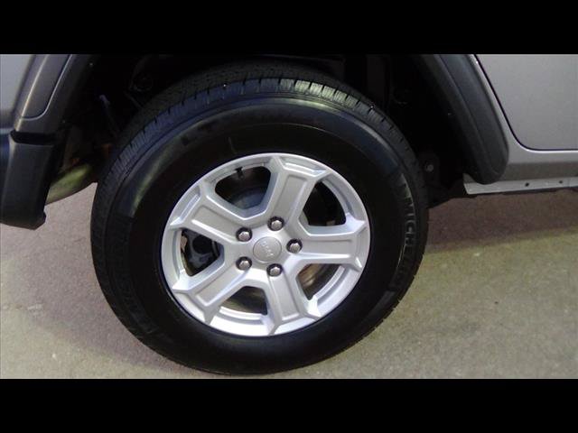 Used 2020 Jeep Wrangler Unlimited Sport w/ Cold Weather Group AWD/4WD image 8